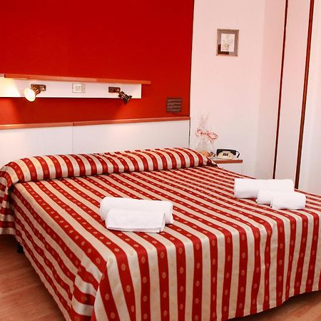 Hotel American Lido di Jesolo Bagian luar foto