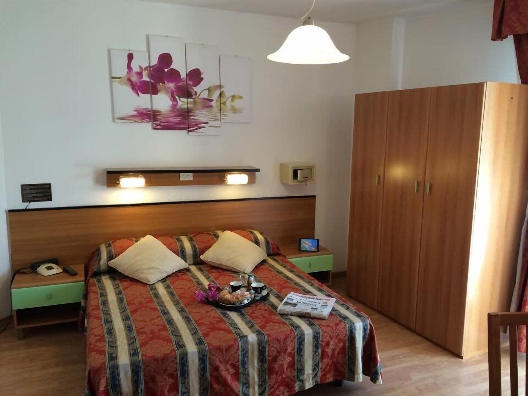Hotel American Lido di Jesolo Bagian luar foto