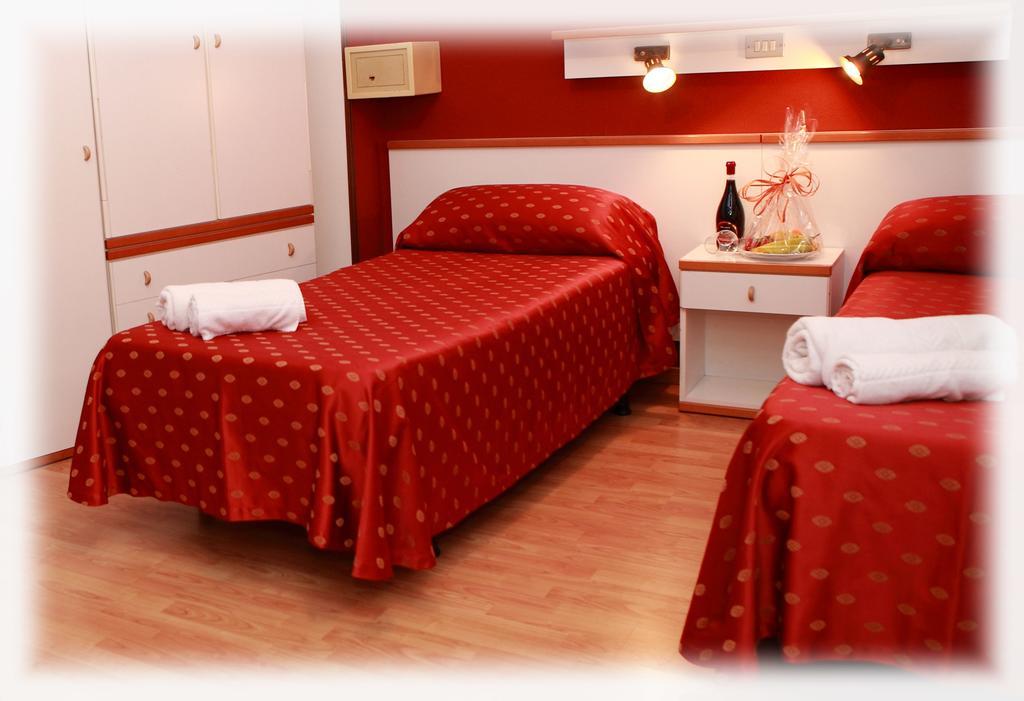 Hotel American Lido di Jesolo Bagian luar foto