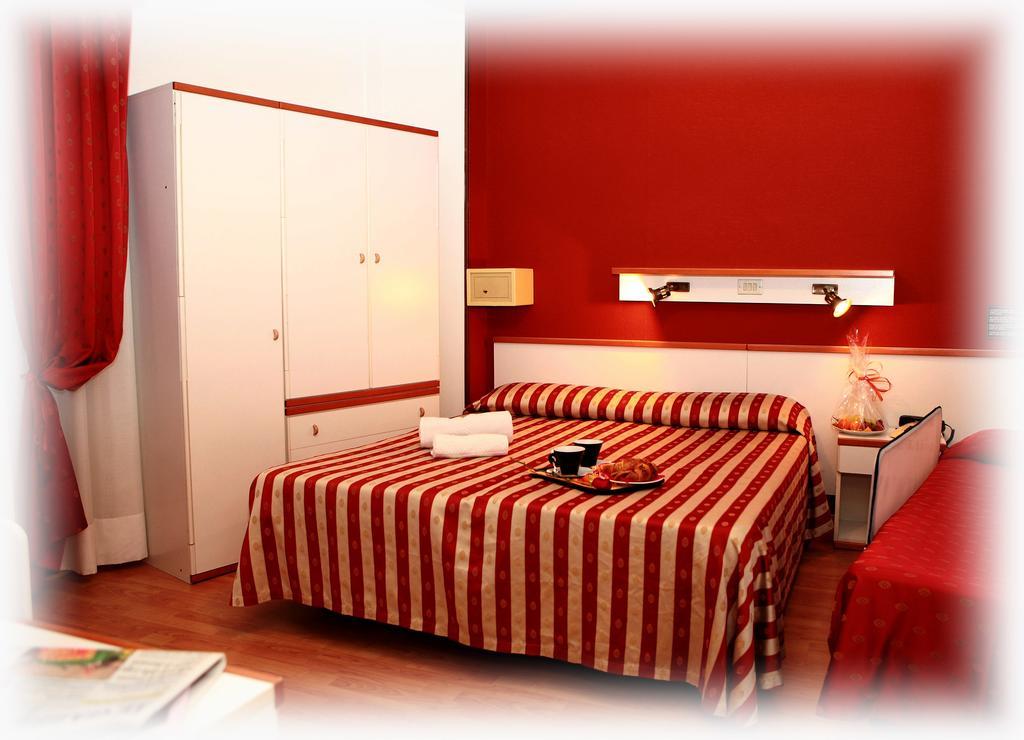 Hotel American Lido di Jesolo Bagian luar foto